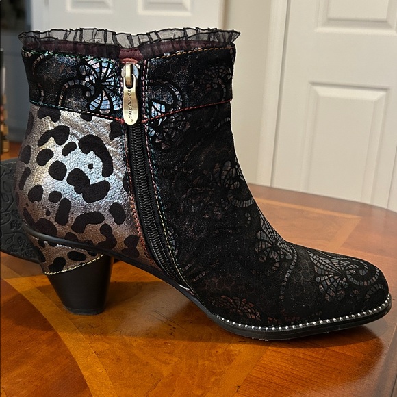 L’Artiste Black Lace Trim Heeled Boots - Picture 3 of 15